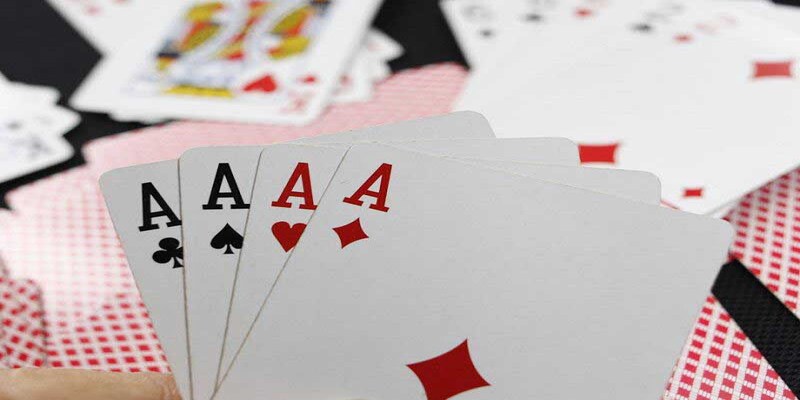 Cấu tạo và giá trị của bài tiến lên