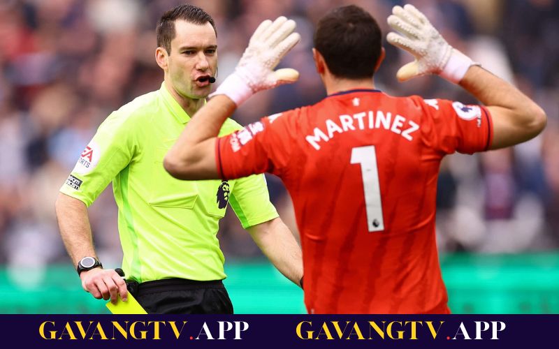 phân tích trọng tài và lối chơi để soi kèo thẻ phạt