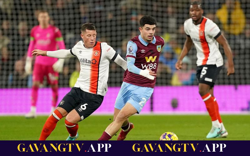 Theo dõi biến động tỷ lệ cược và thống kê đối đầu để soi kèo bóng đá hạng 3 Anh, nhận diện kèo bẫy và điểm vào hợp lý.