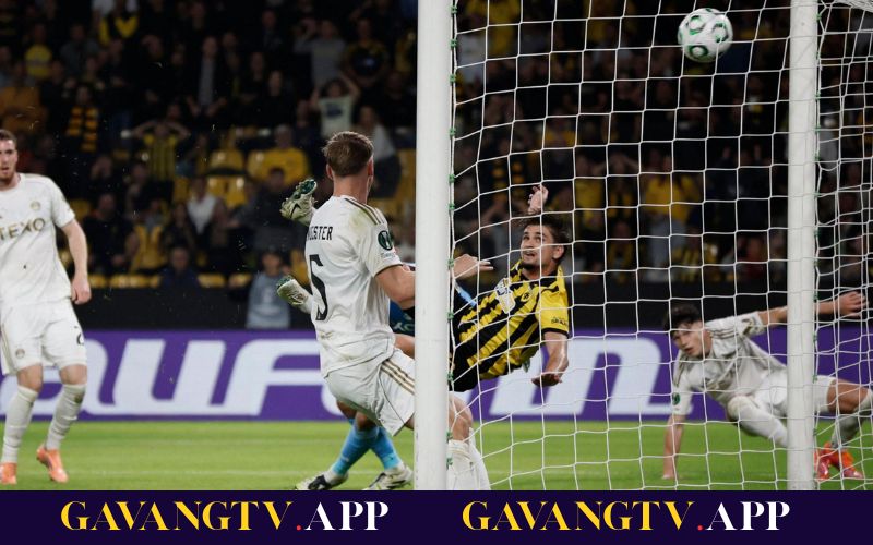 Soi kèo UEFA Europa Conference League bằng chiến thuật, đánh giá cách pressing, phản công và thay đổi đội hình của hai đội.